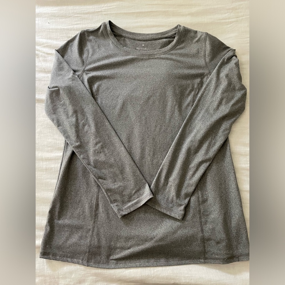 Under scrubs long sleeve top- Beyond-stretch- Grey Medium